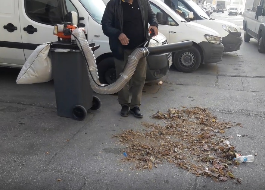 yaprak çöp toplama makinesi